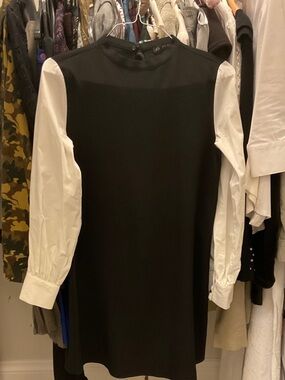 Zara Black Dress with White Long Sleeves 👵🏼MT